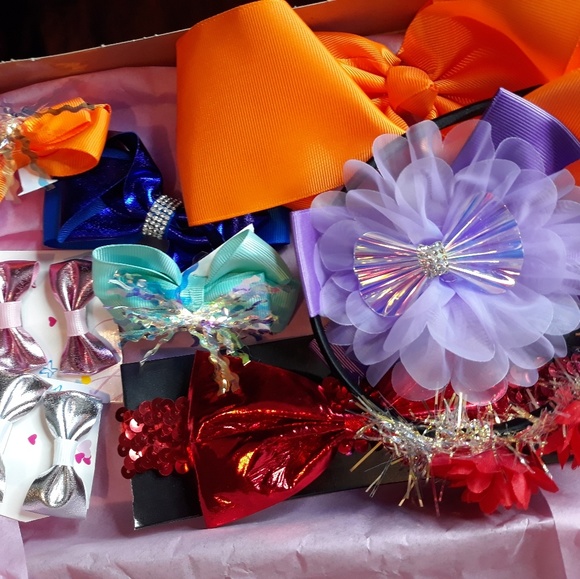 Bows - Picture 4 of 4